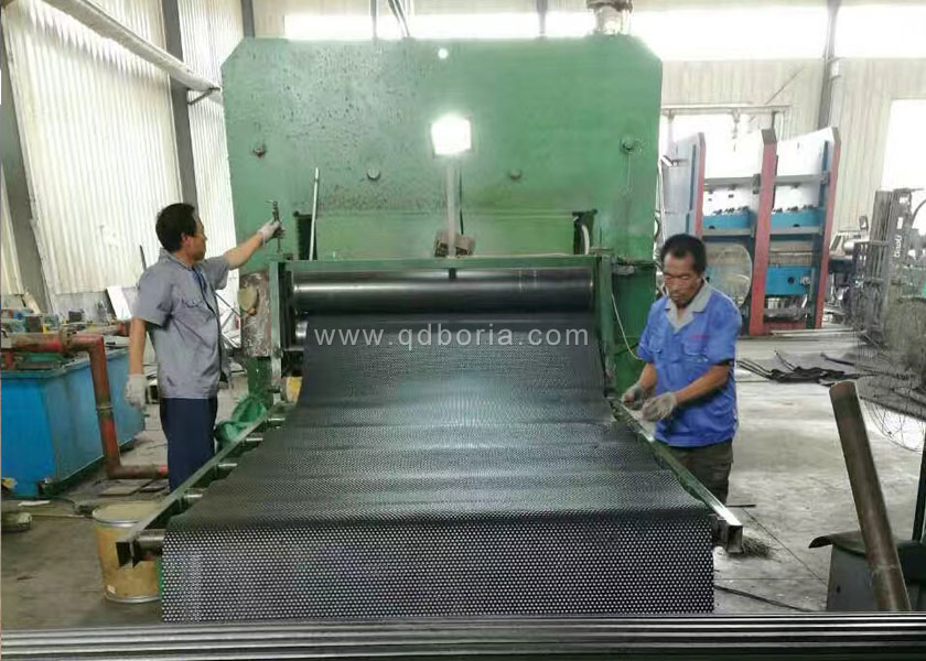橡膠成型機